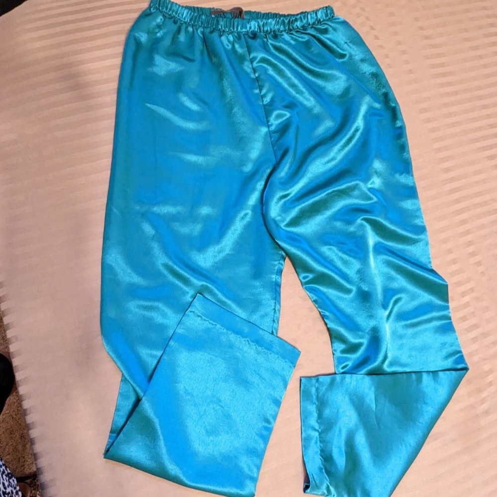 Set of 2 Lounge Pants M-L Pajamas Satin and Soft Knit Two Pieces Sleep Pants - Picture 2 of 8